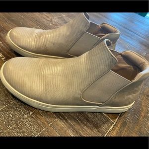 Coconuts slip on sneaker. Size 8.